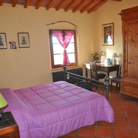 Bed and Breakfast Casa Della Madonna à Montaione Chambre photo